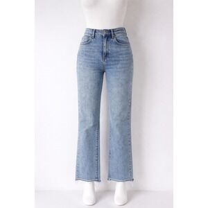 Zara Straight Leg Raw Hem Cropped Jeans Light Wash Size 4 26 High Rise Denim